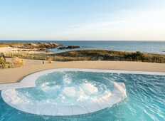 Relaxing in Quiberon Bay