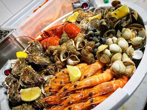 Oyster Farmers A St Philibert Maison Quintin La Perle De Quehan