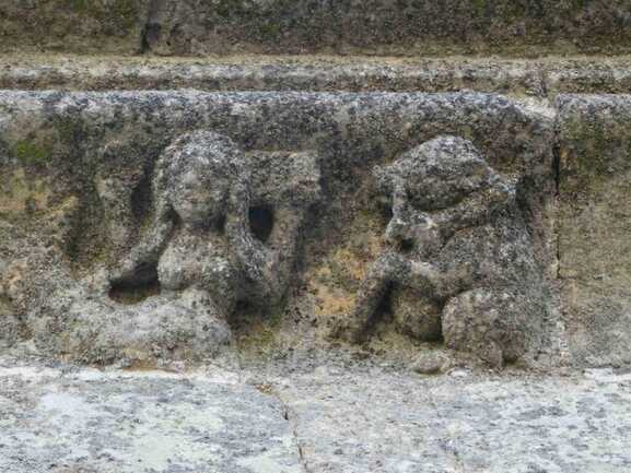 Sirène et cochon au biniou
