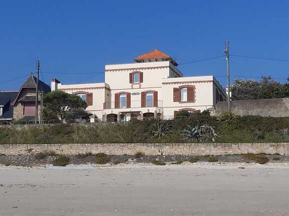 accueil face à la mer