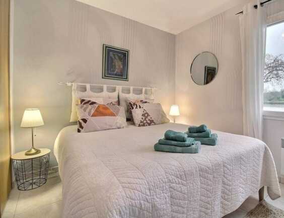 473395-11_56G760_d0a11b4c8282e909bc2b1f23df1e754c