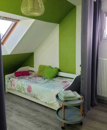 CHAMDroits gérésBRE-MEZZANINE-SALLE-DE-JEUX