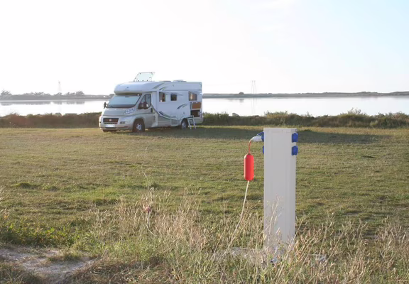 Aire de camping-car-2-Plouharnel-Morbihan