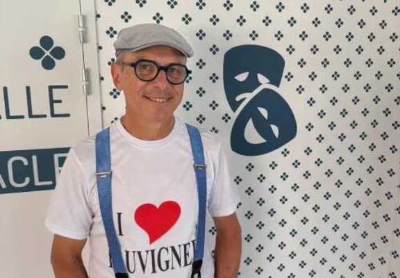 Théâtre : Christian remet ses bretelles