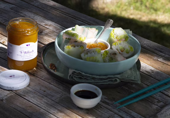 Rouleaux de printemps sauce sucrée salée