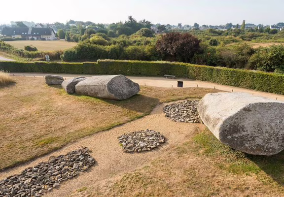 Site-Mégalithes-Locmariaquer-Morbihan-Bretagne-Sud