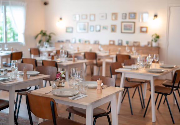 salle-du-restaurant-l'even